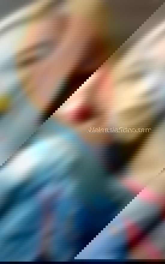 Andrea, 35 años, educada y muy divertida. 612271120. Citas en VALENCIA, VALENCIA. www.valenciacitas.com.
