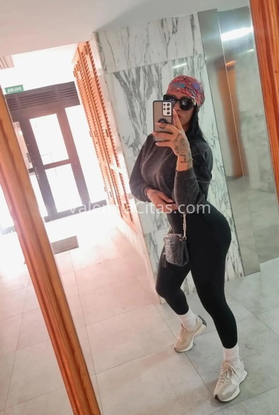 Donatella, trans venezolana divertida. 632145620. Citas en VALENCIA, VALENCIA. www.valenciacitas.com.
