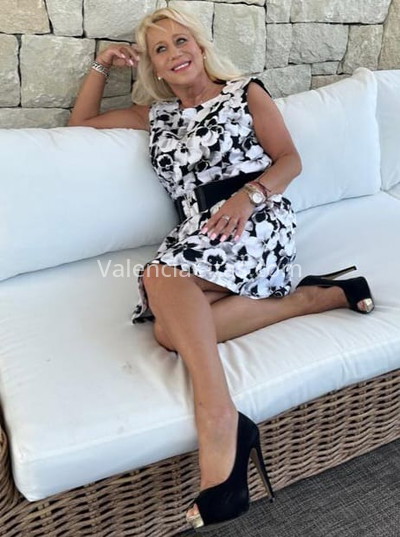 Ela, madurita con clase y mucha alegría. 613971682. Citas en VALENCIA, VALENCIA. www.valenciacitas.com. Ela, madurita con clase y mucha alegría. 613971682. Citas en VALENCIA, VALENCIA. www.valenciacitas.com.