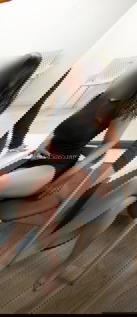 Ana, jovial y espontánea. 664826464. Citas en VALENCIA, VALENCIA. www.valenciacitas.com.