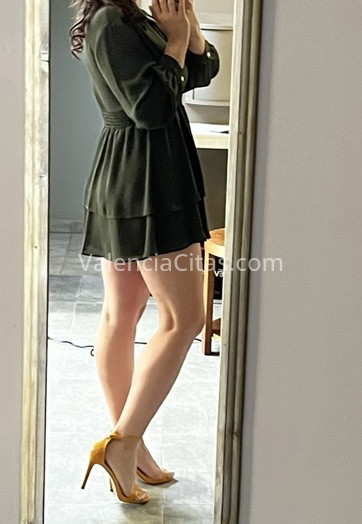 Ana, jovial y espontánea. 664826464. Citas en VALENCIA, VALENCIA. www.valenciacitas.com.