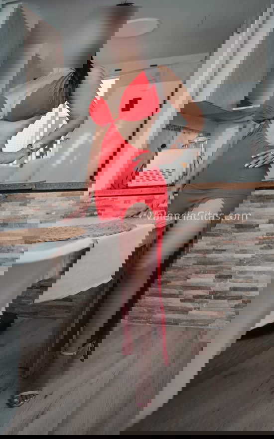 Abril, masajista. 612248999. Citas en VALENCIA, VALENCIA. www.valenciacitas.com.