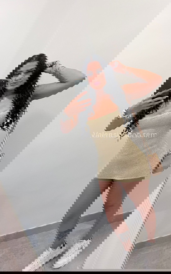 Vanessa, chica latina de vacaciones. 604247807. Citas en VALENCIA, VALENCIA. www.valenciacitas.com.
