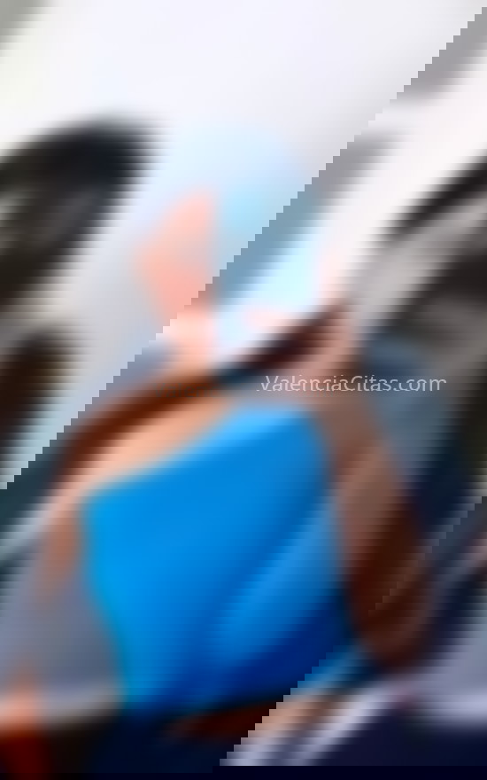 Karen, joven latina encantadora . 604283654. Citas en VALENCIA, VALENCIA. www.valenciacitas.com.