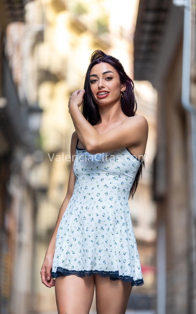 Aitana, joven española. 645872227. Citas en VALENCIA, VALENCIA. www.valenciacitas.com.