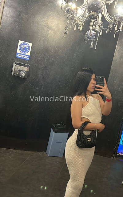 Dulce, belleza colombiana. 631010995. Citas en VALENCIA, VALENCIA. www.valenciacitas.com.