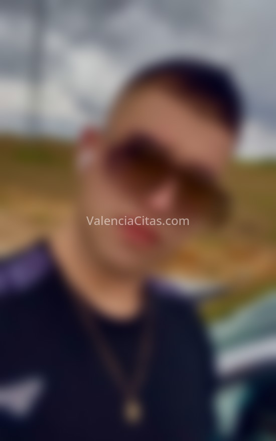 Santiago, latino nuevo en Valencia. 642695096. Citas en VALENCIA, VALENCIA. www.valenciacitas.com.