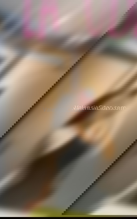 Sofia, latina 20 años, primera vez. 642021180. Citas en VALENCIA, VALENCIA. www.valenciacitas.com.