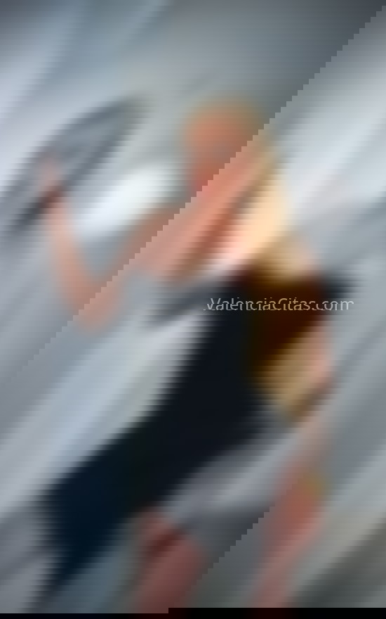 Verónica, chica trans muy alegre . 613417790. Citas en VALENCIA, VALENCIA. www.valenciacitas.com.
