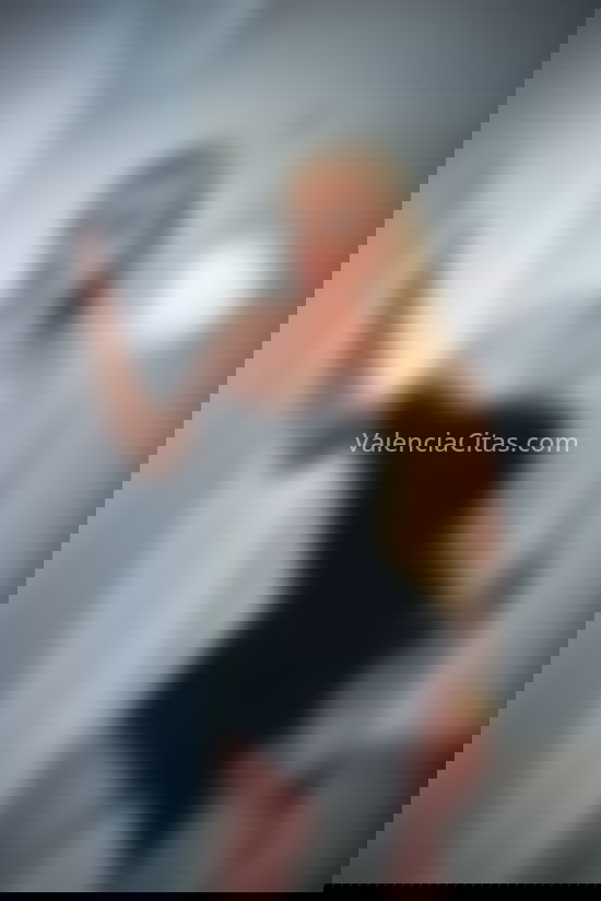 Verónica, chica trans muy alegre . 613417790. Citas en VALENCIA, VALENCIA. www.valenciacitas.com.