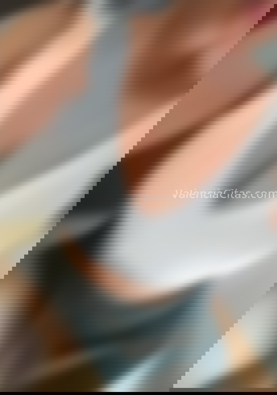 Nathaly, chica jovencita latina. 603295928. Citas en VALENCIA, VALENCIA. www.valenciacitas.com.