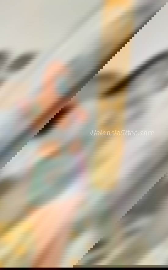 Nathaly, chica jovencita latina. 603295928. Citas en VALENCIA, VALENCIA. www.valenciacitas.com.