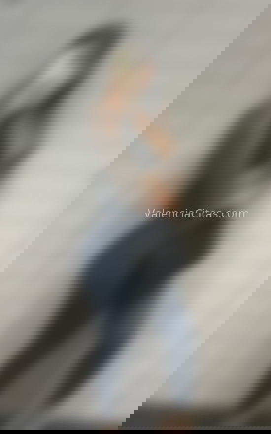 Lunita, chica latina de vacaciones. 613666464. Citas en VALENCIA, VALENCIA. www.valenciacitas.com.