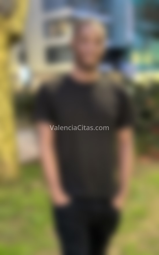 Andrés, joven colombiano . 613405102. Citas en VALENCIA, VALENCIA. www.valenciacitas.com.