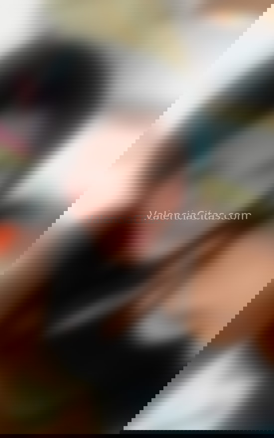 Nahomy, mujer latina. 697911169. Citas en VALENCIA, VALENCIA. www.valenciacitas.com.