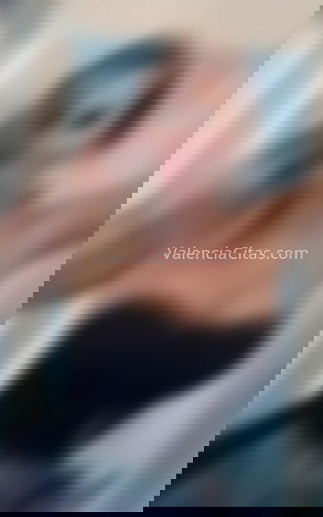 Alba, mujer latina en busca de amigos. 604359431. Citas en VALENCIA, VALENCIA. www.valenciacitas.com.