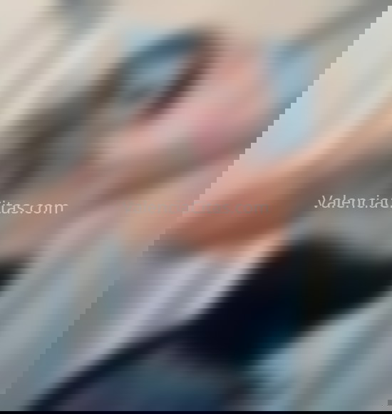 Alba, mujer latina en busca de amigos. 604359431. Citas en VALENCIA, VALENCIA. www.valenciacitas.com.