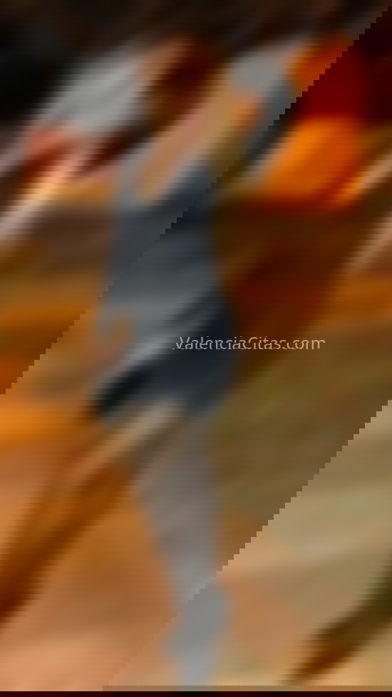 Elena, mujer rusa elegante y divertida. 639136856. Citas en VALENCIA, VALENCIA. www.valenciacitas.com.