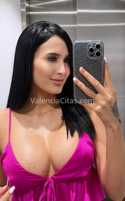 Vanesa, modelo elegante y carismática. 666818446. Citas en VALENCIA, VALENCIA. www.valenciacitas.com.