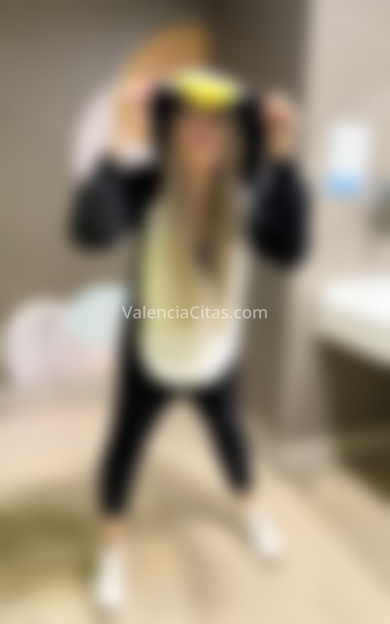 Esmeralda, latina extrovertida. 604875653. Citas en VALENCIA, VALENCIA. www.valenciacitas.com.